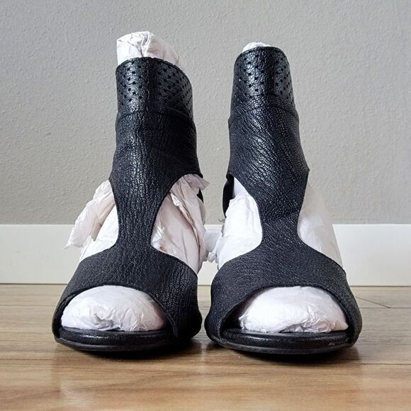 Emanuele Castro Italy Leather Caged T-Strap Bootie Block Heel Sandal in Black 38 - Picture 7 of 16